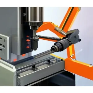 ТБ при использовании цепнодолбежного станка (фрезера): предотвращение отдачи и надежная фиксация заготовки