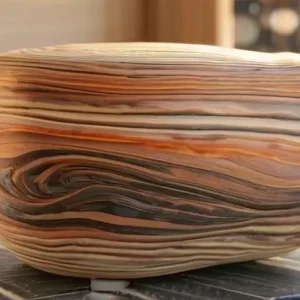 Втирание масла в пористую древесину ясеня: как выделить текстуру контрастным цветом