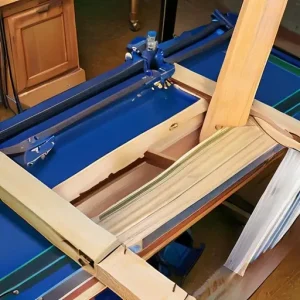 Использование стяжных ремней (ленточных струбцин) при склейке рамок и стульев сложной формы