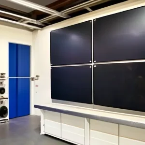 Звукопоглощающие панели на стенах мастерской: снижение отраженного шума (эхо) от станков